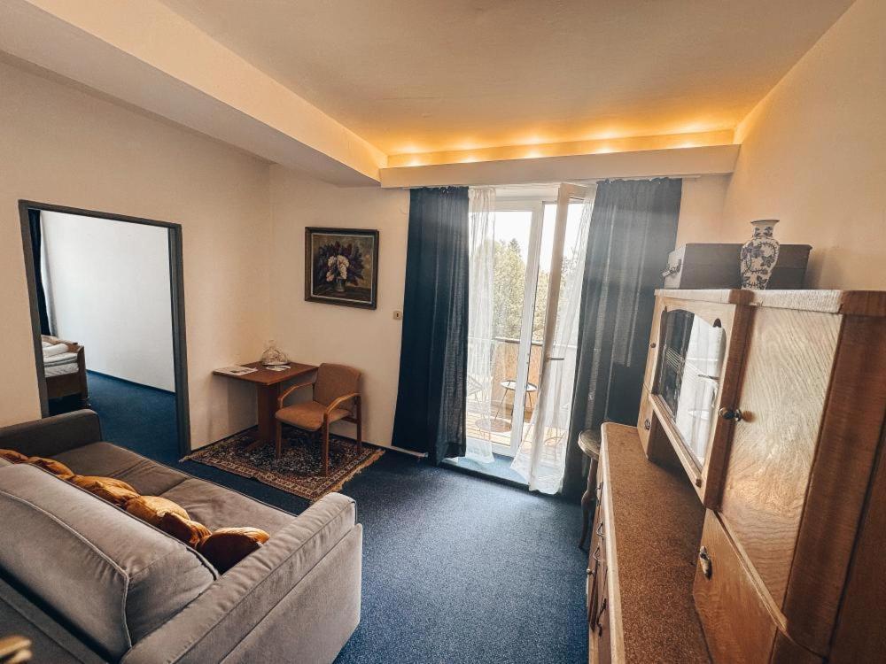 Hotel Medlov 노베 메스토 나 모라베 외부 사진